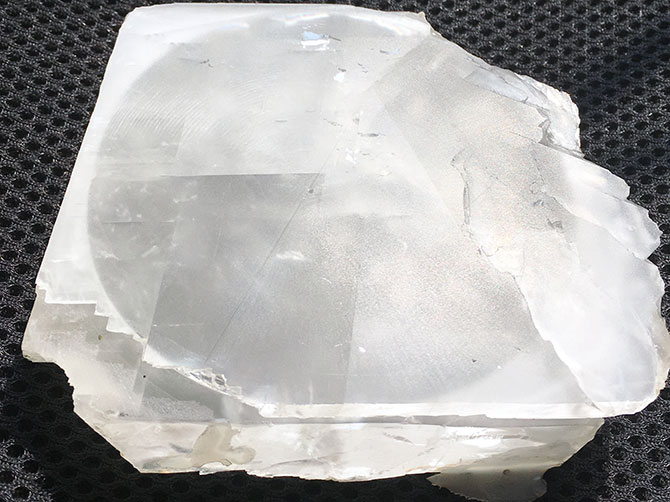 加工實例：方解石冰洲石切割效果，金剛石線切割機(jī)加工效率每小時6萬毫米