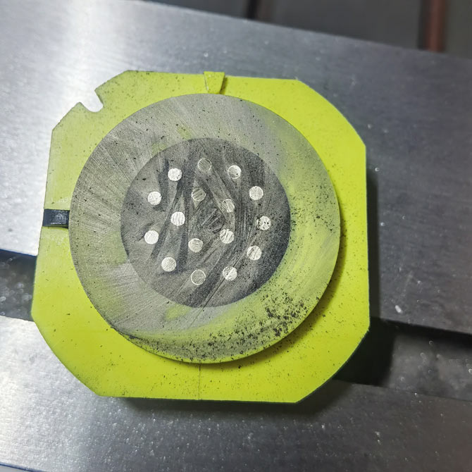 金剛石線切割機(jī)航空插頭切割效果展示