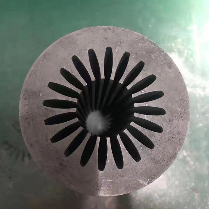 加工實(shí)例：碳素切割石墨齒輪切割效果C型切形機(jī)切樣