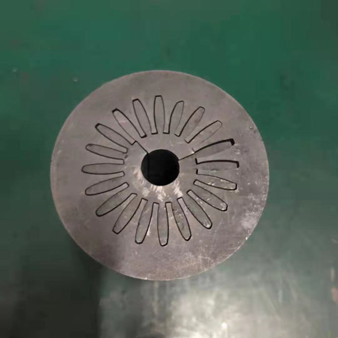 加工實(shí)例：碳素切割石墨齒輪切割效果C型切形機(jī)切樣