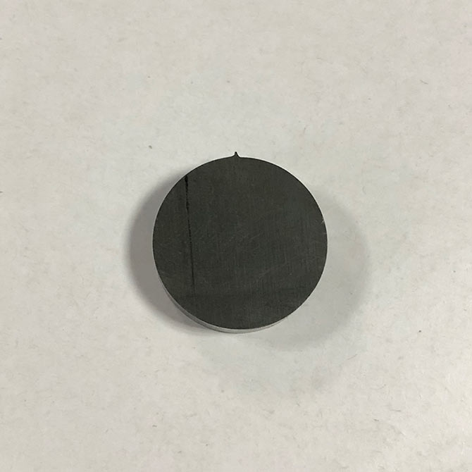 加工實(shí)例：不知名梯形形狀黑色材料切圓形切割記錄