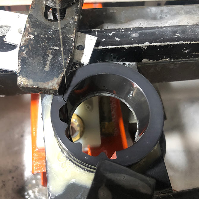 泰州今科C型金剛石線(xiàn)切形機(jī)加工實(shí)例：切割剛玉內(nèi)齒輪